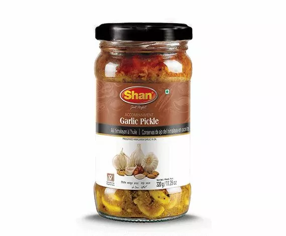 Picture of Shan Garlic Pickle (preserved himalayan garlic in oil) 300g